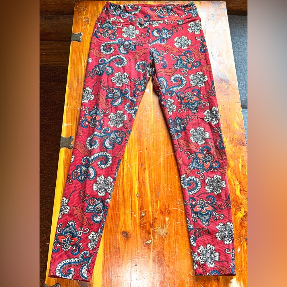 Red Paisley Print Lularoe Leggings One Size Fits All